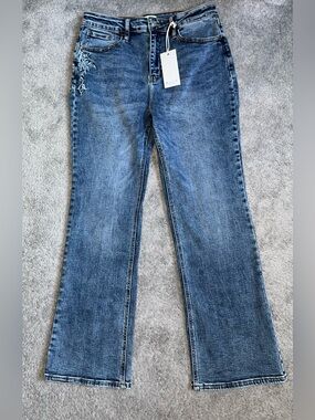 NWT Blue Artemis High Rise Jeans 10